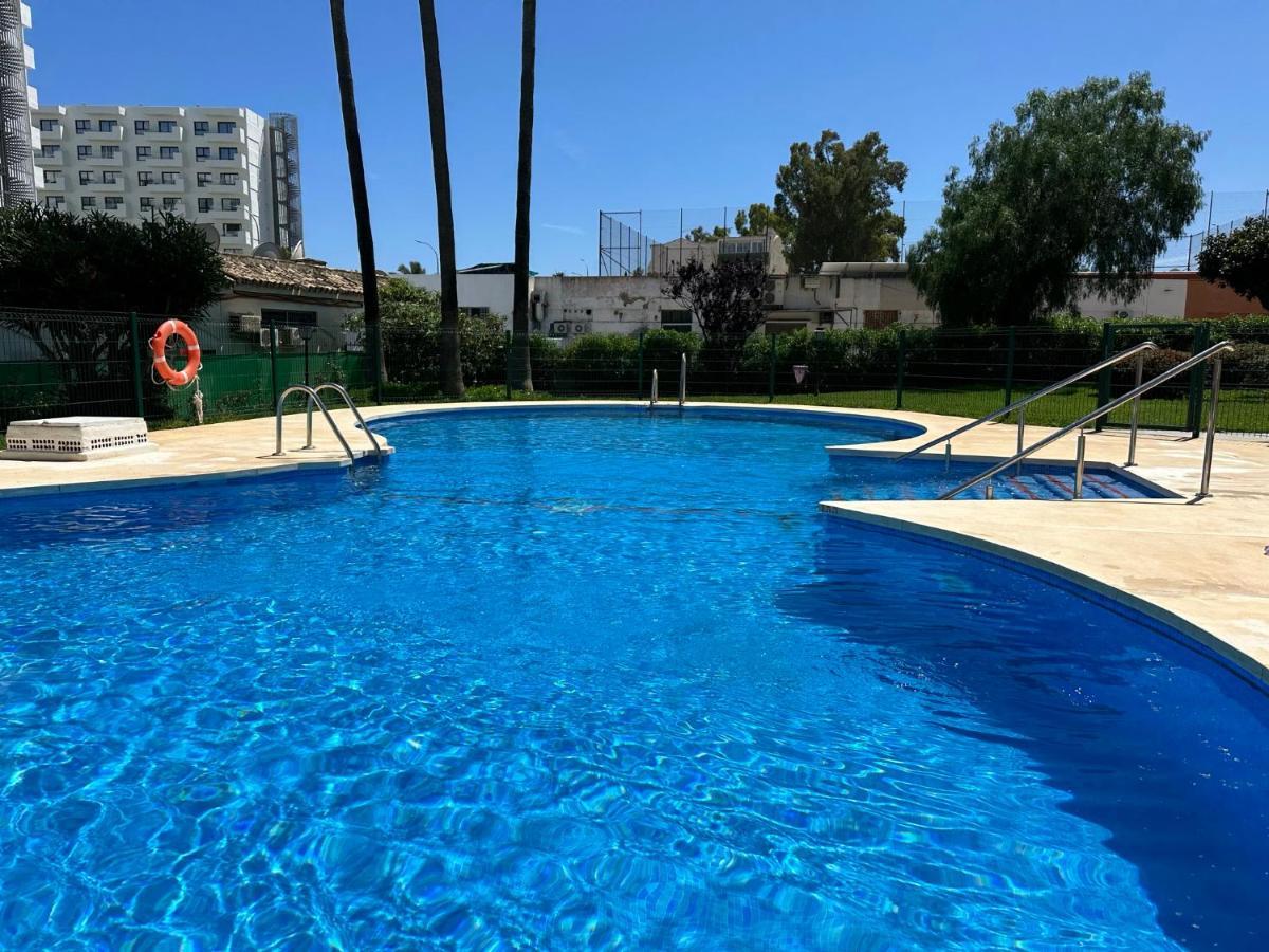 Apartamento La Carihuela A 2 Minutos De La Playa Torremolinos Exterior photo