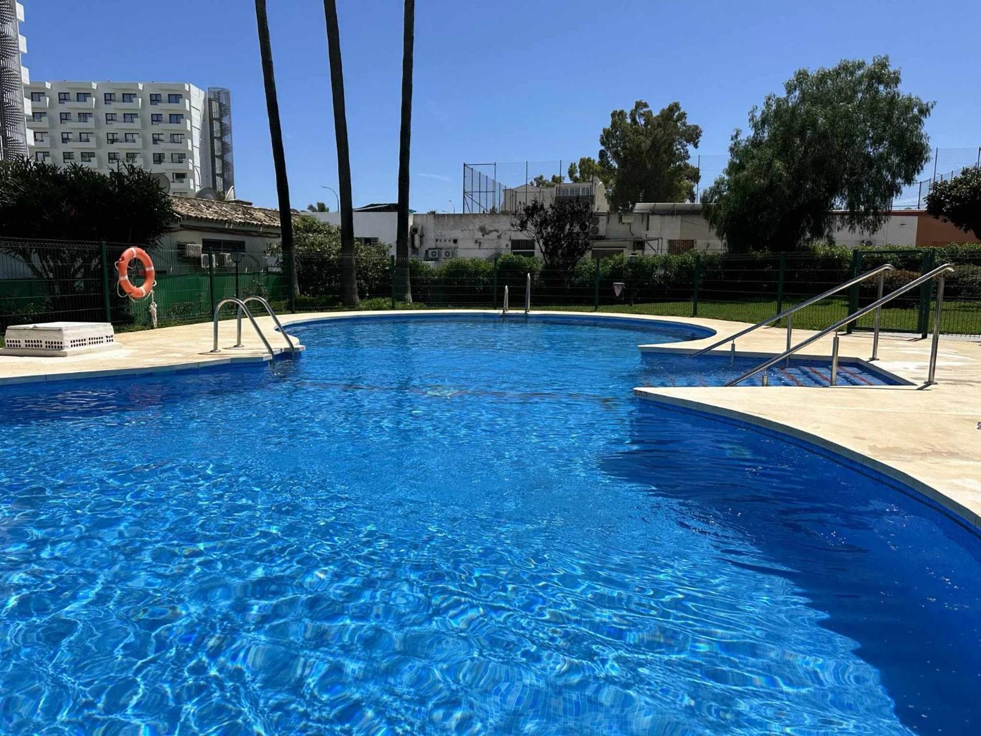 Apartamento La Carihuela A 2 Minutos De La Playa Torremolinos Exterior photo